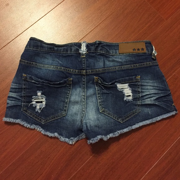 Dark denim Short - Picture 2 of 3