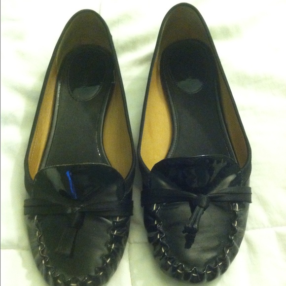 Kate spade flats. Black, 6.5, excellent condition - Picture 2 of 3