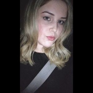 Meet your Posher, Britney