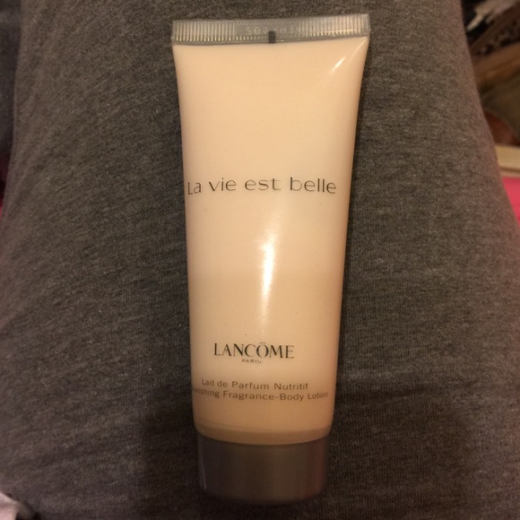 La vie est Belle brand new 2.0oz