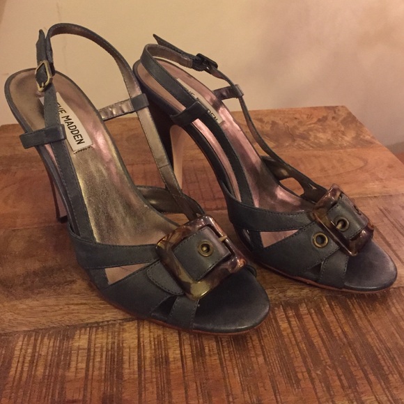 FINAL PRICE... Steve Madden blue heels size 9
