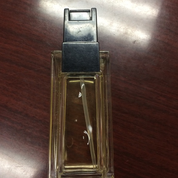 Alfred sung perfume