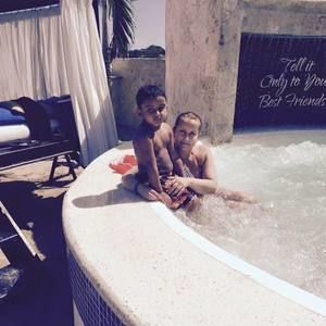 Meet your Posher, Sandra