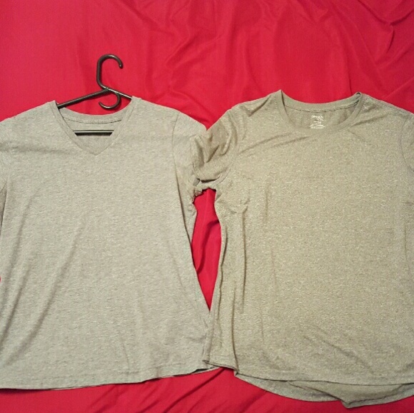 2 workout Grey shirts