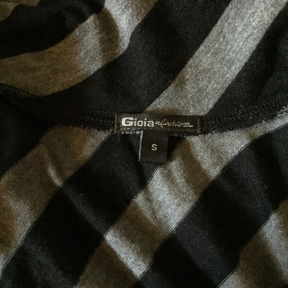 Asymmetrical Open-Faced Duster Cardigan - Picture 4 of 4