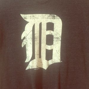 Detroit fitted tee