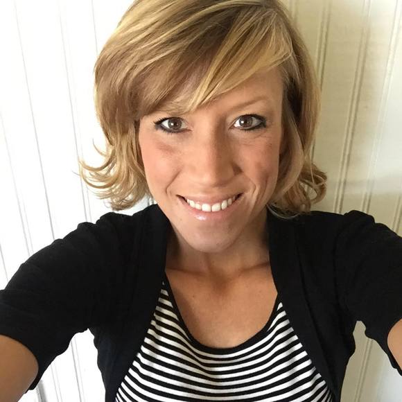 Meet your Posher, Ashley