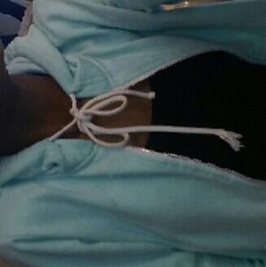 Meet your Posher, Ariana