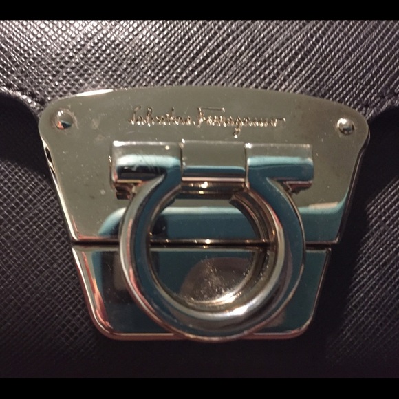 Ferragamo small evening bag - Picture 3 of 4