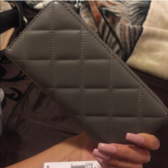 HELP! ISO!! - Picture 2 of 4