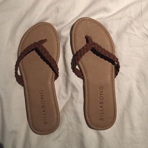 🌺 NWOT Billabong Braided Flip Flops
