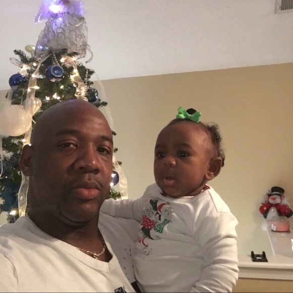 Meet your Posher, Desrick - Picture 1 of 1