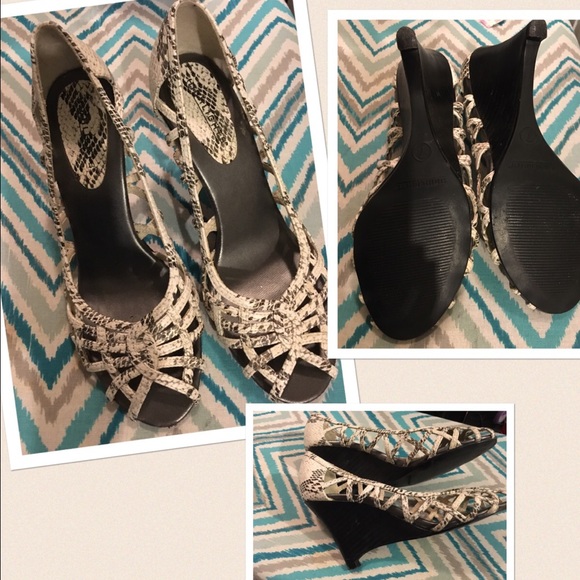 Summer wedges