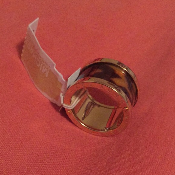 Michael Kors ring - Picture 2 of 2
