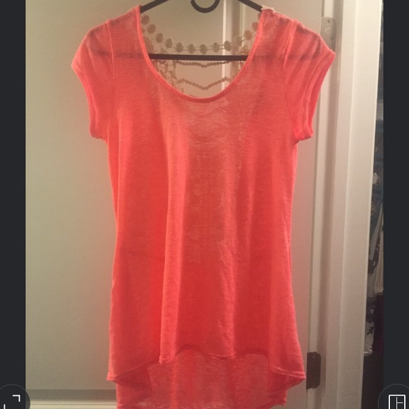 Coral top