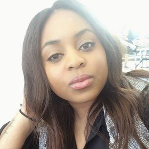 Meet your Posher, Nicole