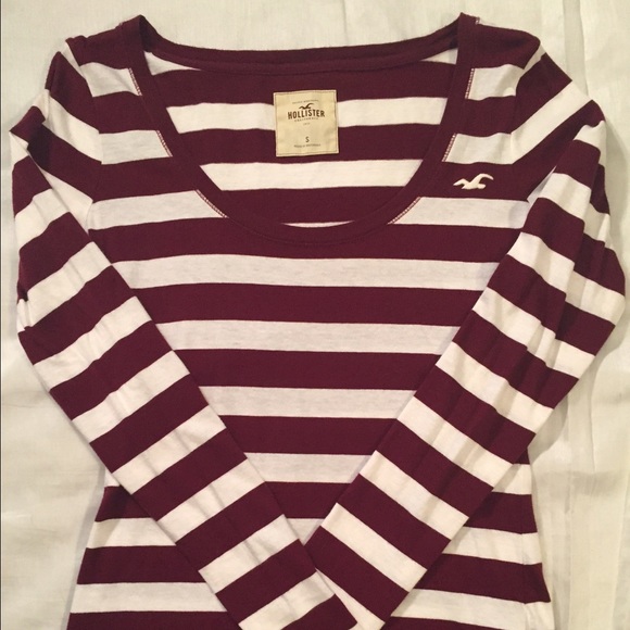 Long sleeve scoop neck t-shirt