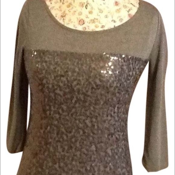 J crew grey sequenced top like new