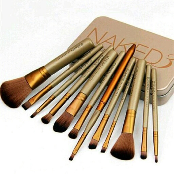 New Naked 3 Makeup brush set by Urban Decay