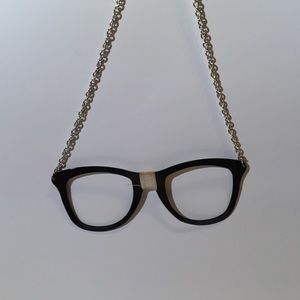 Nerd glasses necklace