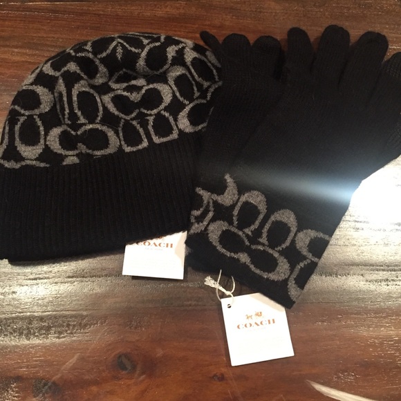 Coach hat and gloves