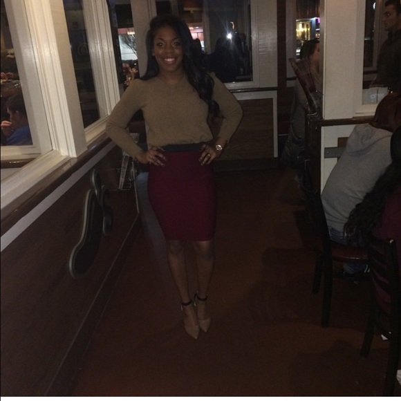 I'm selling the pencil skirt!