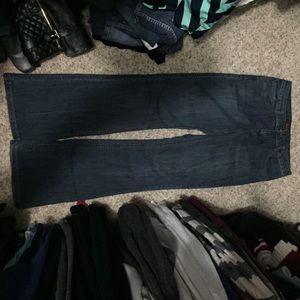 Limited jeans