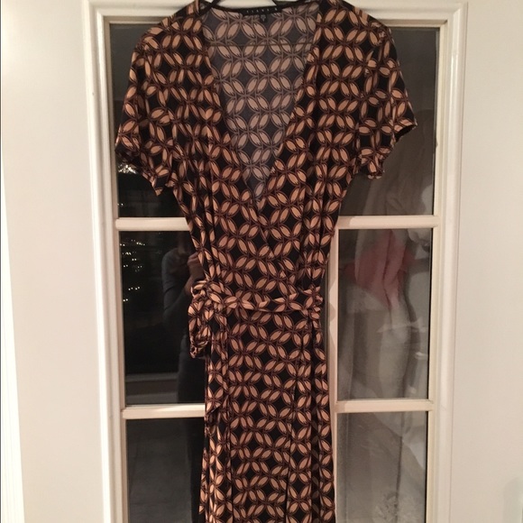 Nice knit wrap-around dress by Tiana B.