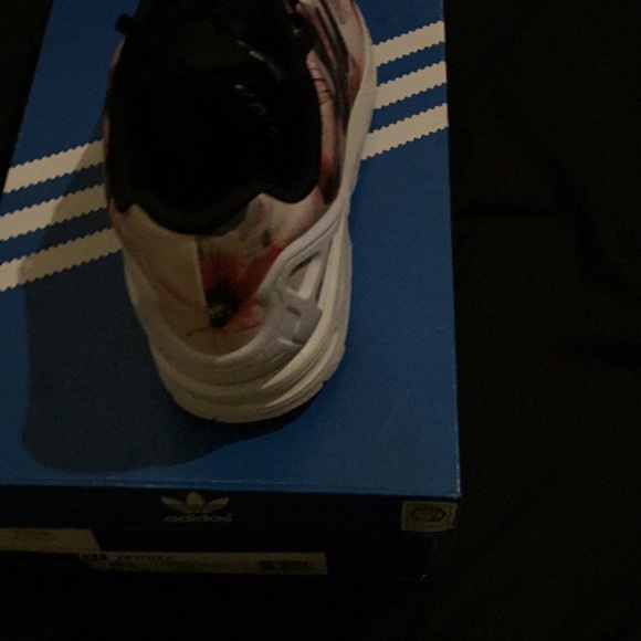 Kids size 6.5 adidas flux - Picture 2 of 4