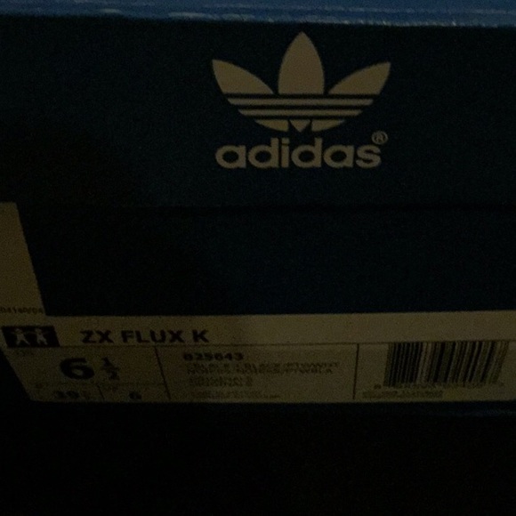 Kids size 6.5 adidas flux - Picture 4 of 4