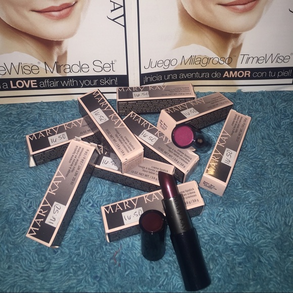 Mary kay® Creme Lipstick