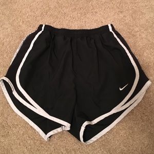 Nike Dry-FIT Tempo Track