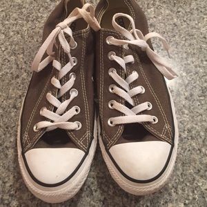 Dark green-brown Converse