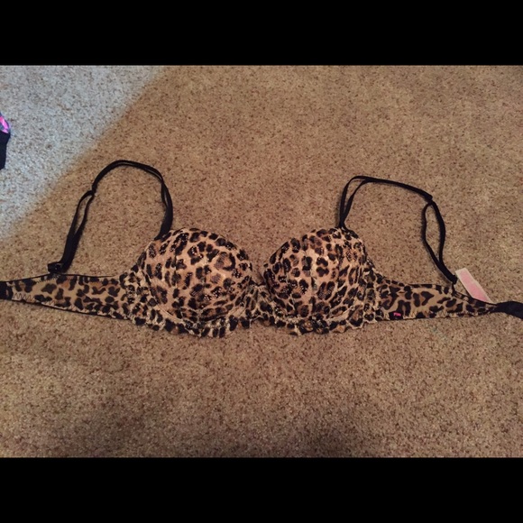 Pink leopard push-up bra