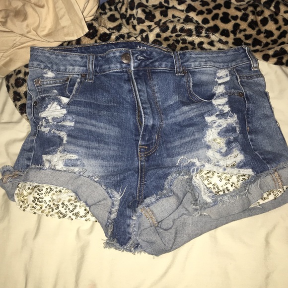 Shorts with sparkle pockets