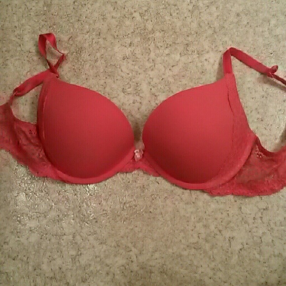 Victoria's Secret Dream Angels Pushup Bra 34D