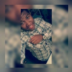 Meet your Posher, Deandre