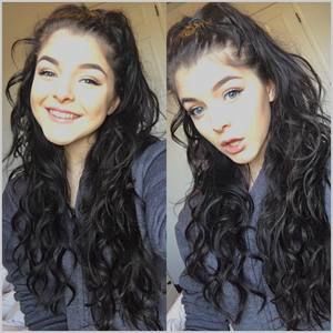 Meet your Posher, Alexis