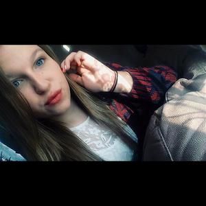 Meet your Posher, Rebecca