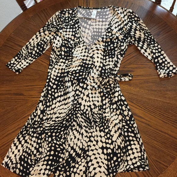 Like new wrap dress