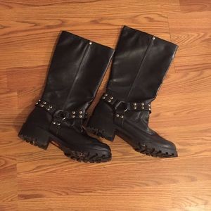 Black biker boots