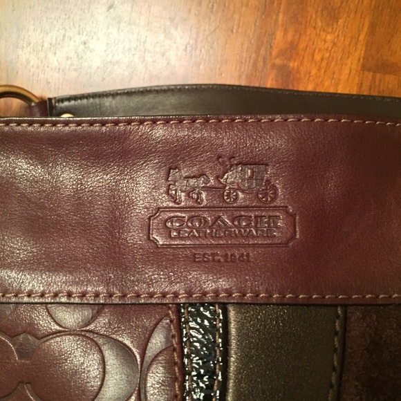 ✨AUTHENTIC COACH PURSE✨ - Picture 2 of 4
