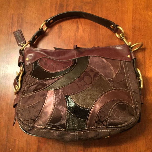 ✨AUTHENTIC COACH PURSE✨ - Picture 4 of 4