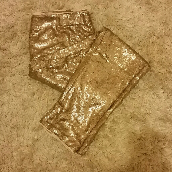 Gold sequins legging nwot