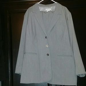 Jessica London 2 piece suit. Beautiful!