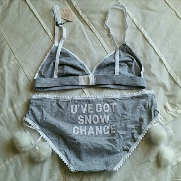 Victoria's Secret Winter Wonderland Set - Picture 4 of 4