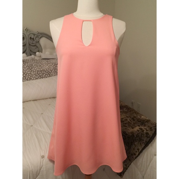 Everly Peach Colored Sleeveless Keyhole Dress
