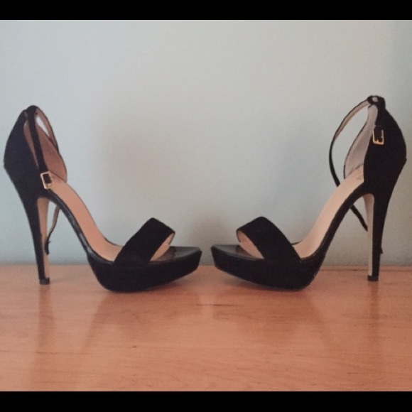 Colin Stuart Shoes - Black Colin Stuart Nudist Heel