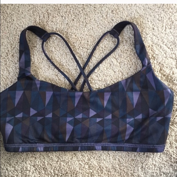 Lululemon Free To Be Bra