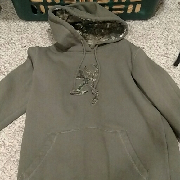 Medium browning sweat shirt